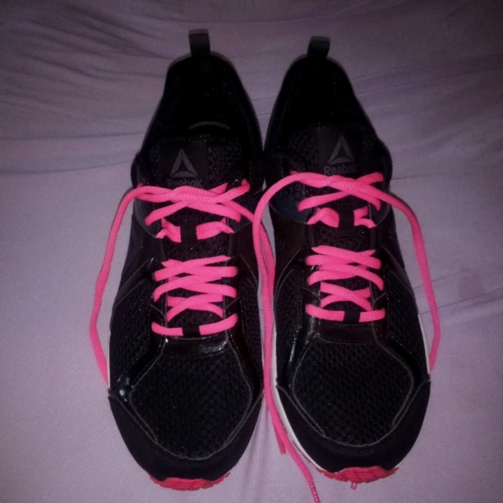 Women's Reebok Tennis Shoes